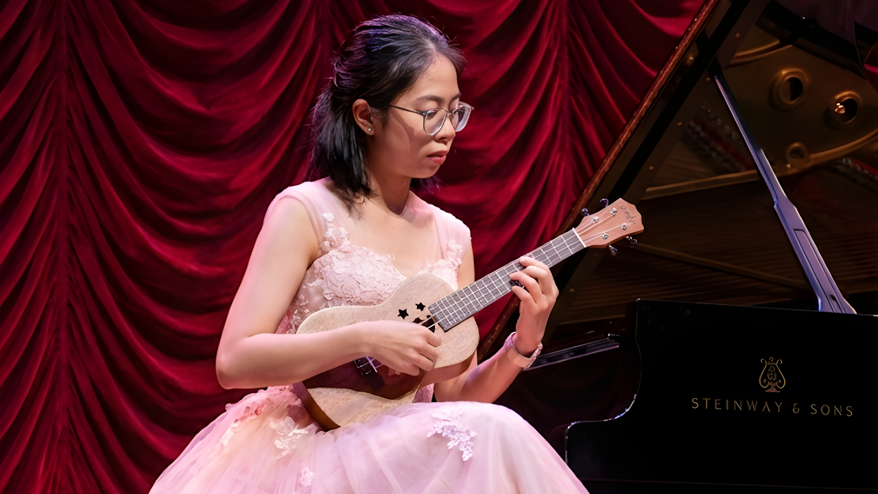 LỚP HỌC UKULELE CHO NGƯỜI LỚN